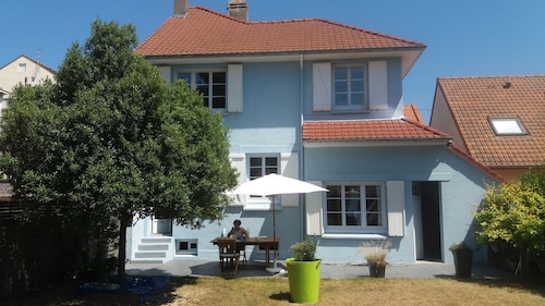 Villa familiale à 5 minutes de la plage, avec jardin plein sud