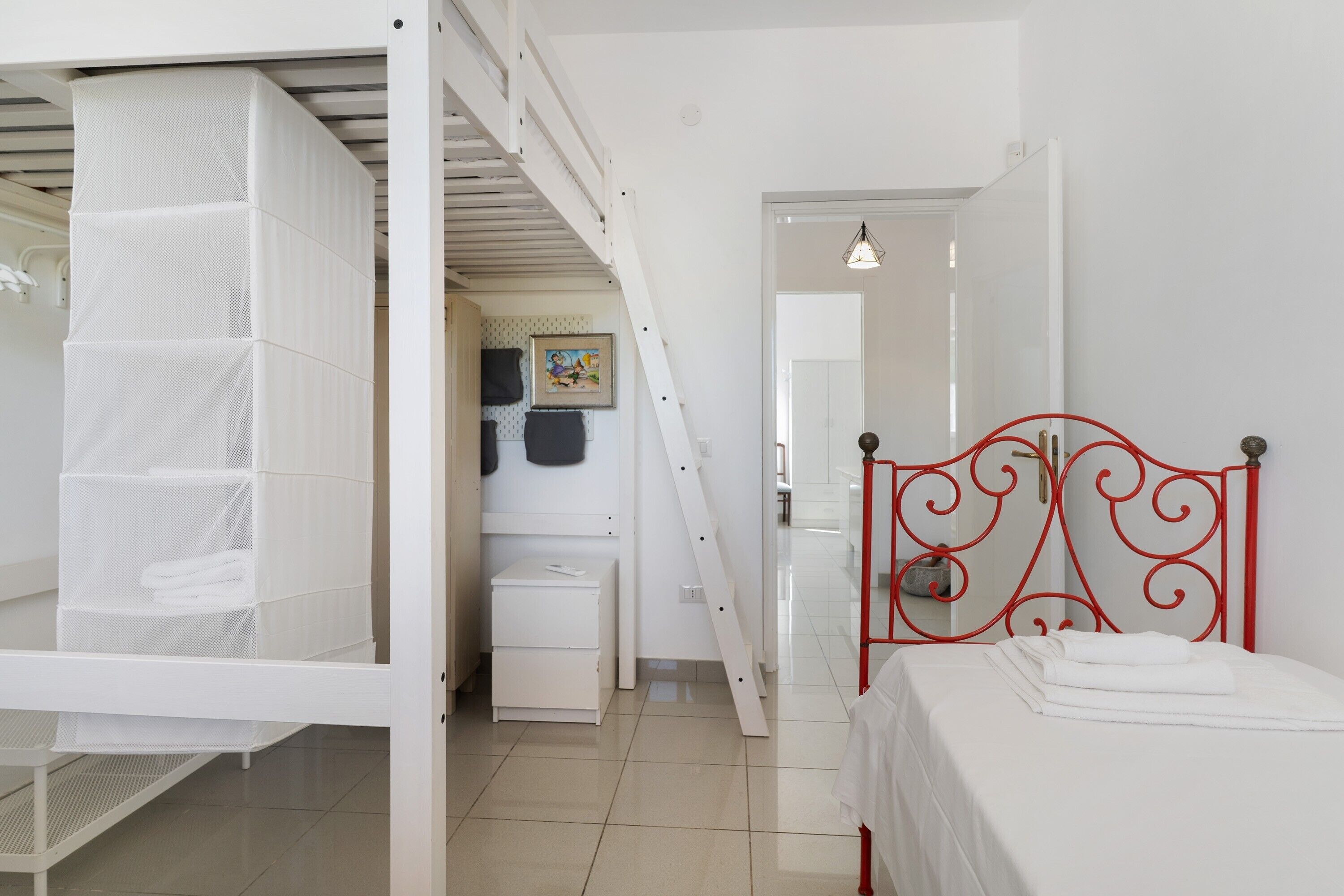2 chambres, fer et planche à repasser, Wi-Fi, draps fournis