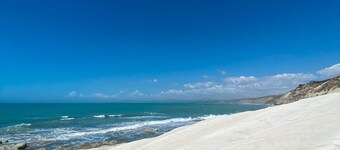 Charming Villa in San Leone Agrigento – Peaceful Oasis Near Valley of the Temples