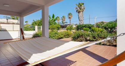 Charming Villa in San Leone Agrigento – Peaceful Oasis Near Valley of the Temples