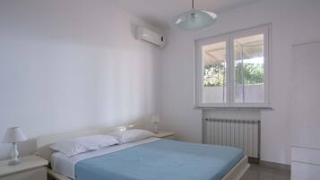 2 dormitorios, tabla de planchar con plancha, wifi y ropa de cama