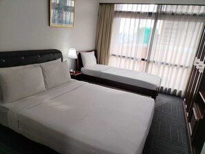 In-room safe, soundproofing, iron/ironing board, free WiFi - BEJAYA TIMES SQUARE SERVICE APARTMENT  (Kuala Lumpur)