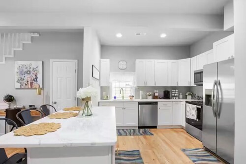 Modern Stylish Vacation Home