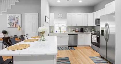 Modern Stylish Vacation Home