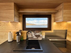 Kühlschrank, Ofen, Herdplatte, Geschirrspüler