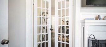 Petersburg Vacation Gem 3BR - Private Backyard