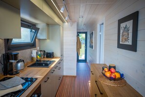 Kühlschrank, Ofen, Herdplatte, Geschirrspüler