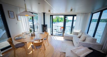Floatinghouse Pina WOMA D13