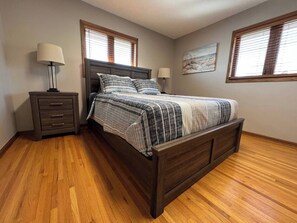 4 Schlafzimmer, Bügeleisen/Bügelbrett, WLAN, Bettwäsche