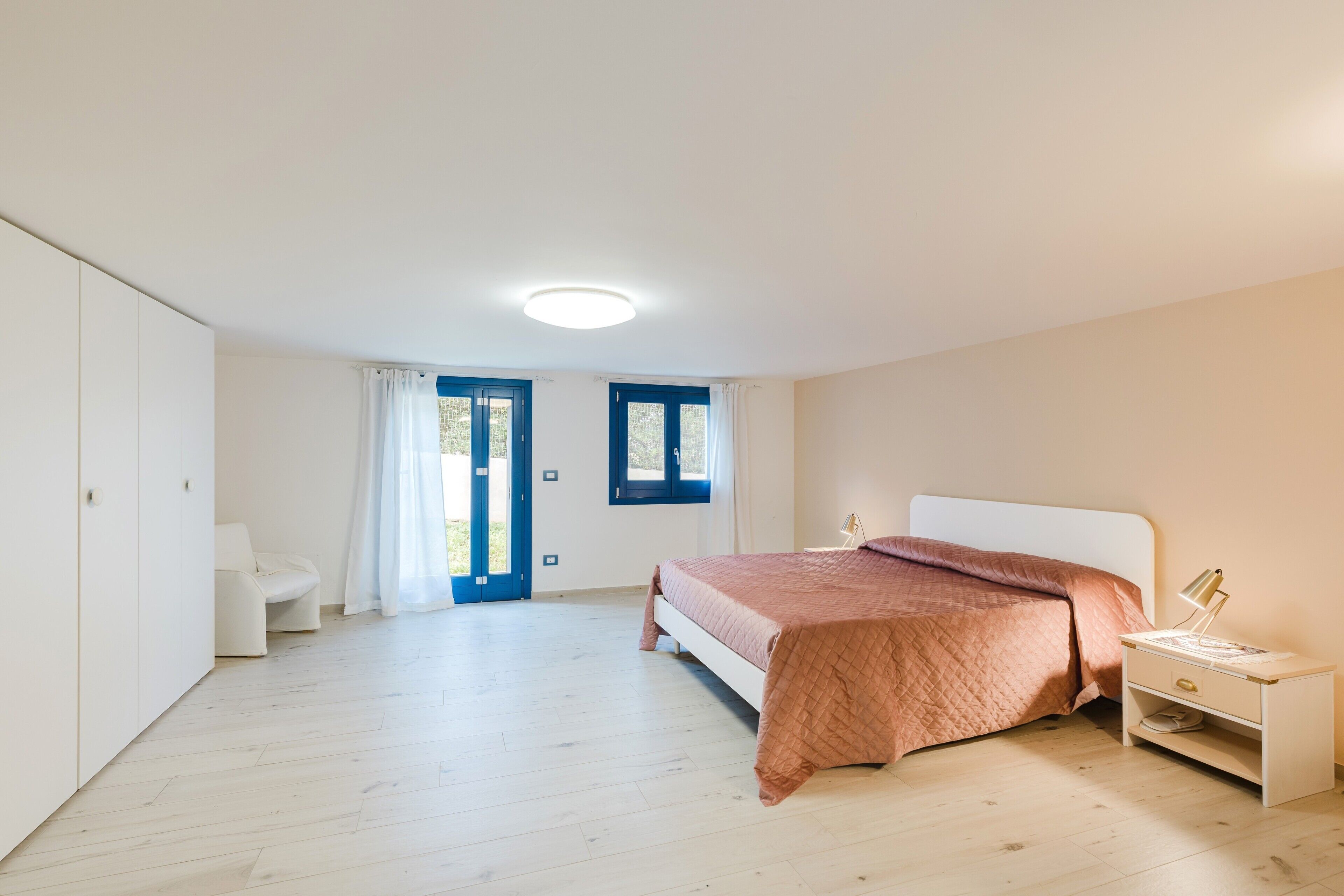 1 camera, ferro/asse da stiro, Wi-Fi, lenzuola