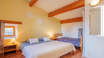 1 bedroom, WiFi, bed sheets