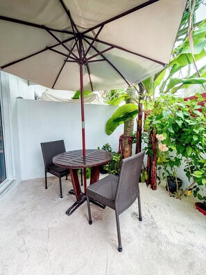 Deluxe Double Room, Patio, Garden View | Courtyard - The Wave Dhigurah (Dhigurah)