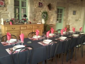 تناول الطعام