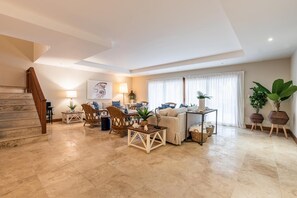 Villa | 3 bedrooms - Villa w Picuzzi and Ocean View at Puerto Bahia M5 (Samaná)