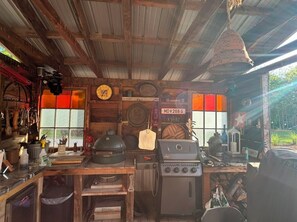 Mini-fridge, microwave - The Klinck House (Nottawa)