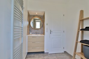 Interior - Holiday Home "Gîte with Game Room" with Private Terrace, Garden & Wi-Fi (Montfarville)