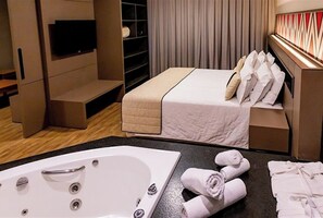 Iron/ironing board, free WiFi, bed sheets, wheelchair access