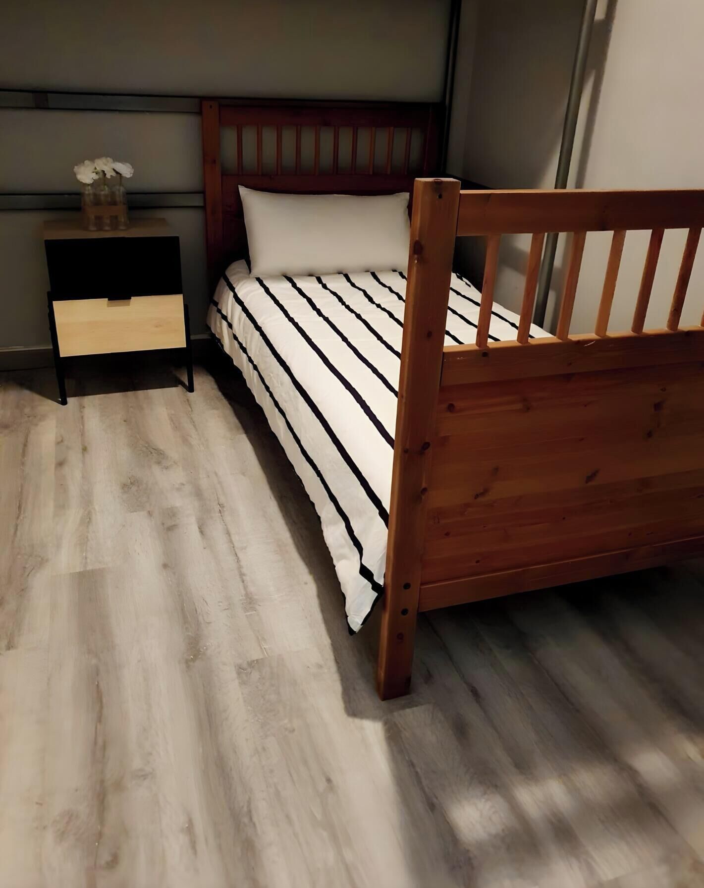 3 slaapkamers, een strijkplank/strijkijzer, wifi, beddengoed