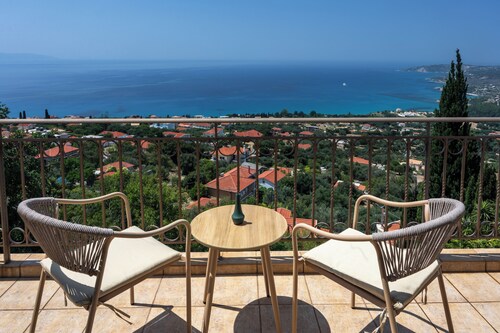 Trithea Villa – Peaceful Kefalonia Escape with Pool & Sunset Views