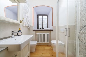 Dutxa, bidet i tovalloles 