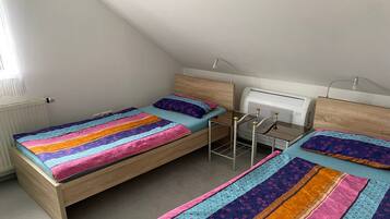 1 bedroom, WiFi, bed sheets