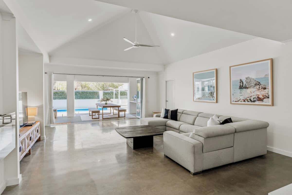 Sundriftsophisticated Beachside Retreat With Pool - Yallingup