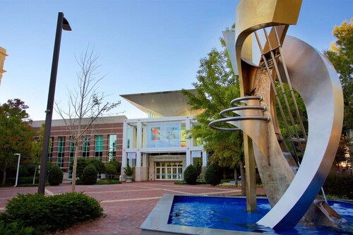 Vyntra House | Pool Table | 15 Min to Fort Jackson