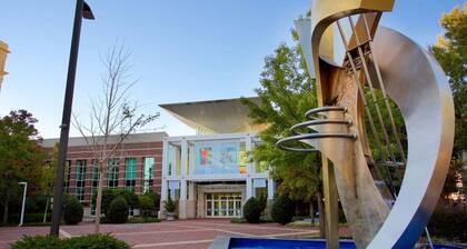 Vyntra House | Pool Table | 15 Min to Fort Jackson