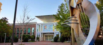 Vyntra House | Pool Table | 15 Min to Fort Jackson