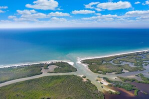 Sun loungers, beach towels - Waterfront Home with Fire Pit, Outdoor Bar, Kayaks, Water Access (Naples)