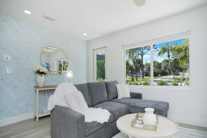 Smart TV - Waterfront Home with Fire Pit, Outdoor Bar, Kayaks, Water Access (Naples)