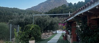 Cortijo Algüit Country House with Mountain Views, Private Terrace and Garden