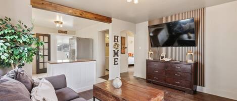 TV, fireplace, offices