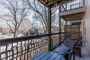 Property grounds - Beautiful Plaza Condo | 01 (Kansas City)