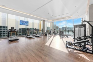 Fitness facility - Free housekeeping visits during your stay - Stayshort - Modern 1 Bed in Meydan Sleeps 4! (Meydan)