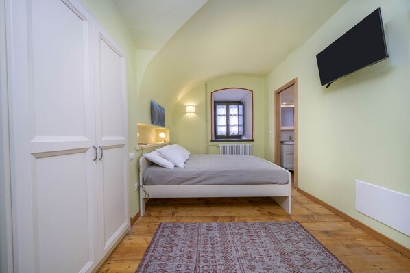 2 bedrooms