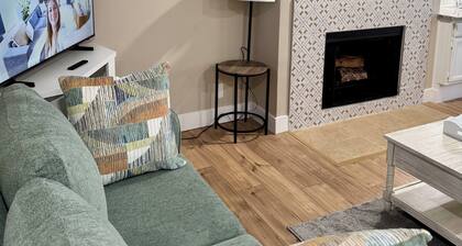 Beautiful, 2-bedroom condo, walking distance from lake Ray Hubbard.