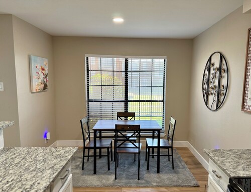 Beautiful, spacious 2-bedroom lakeside condo with a pool and updated amenities.