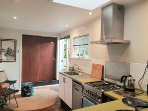 Microwave, dishwasher