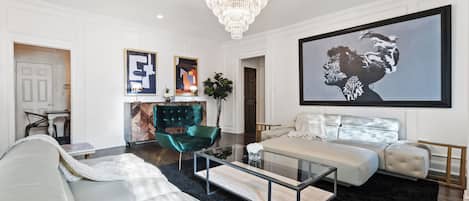 Smart TV, fireplace, offices