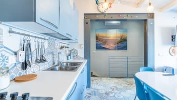 Refrigerador, horno, placa de cocina, lavavajillas