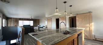 views of Sugarbush and Scragg Mtn. Three miles of hiking Heated 2 car garage,