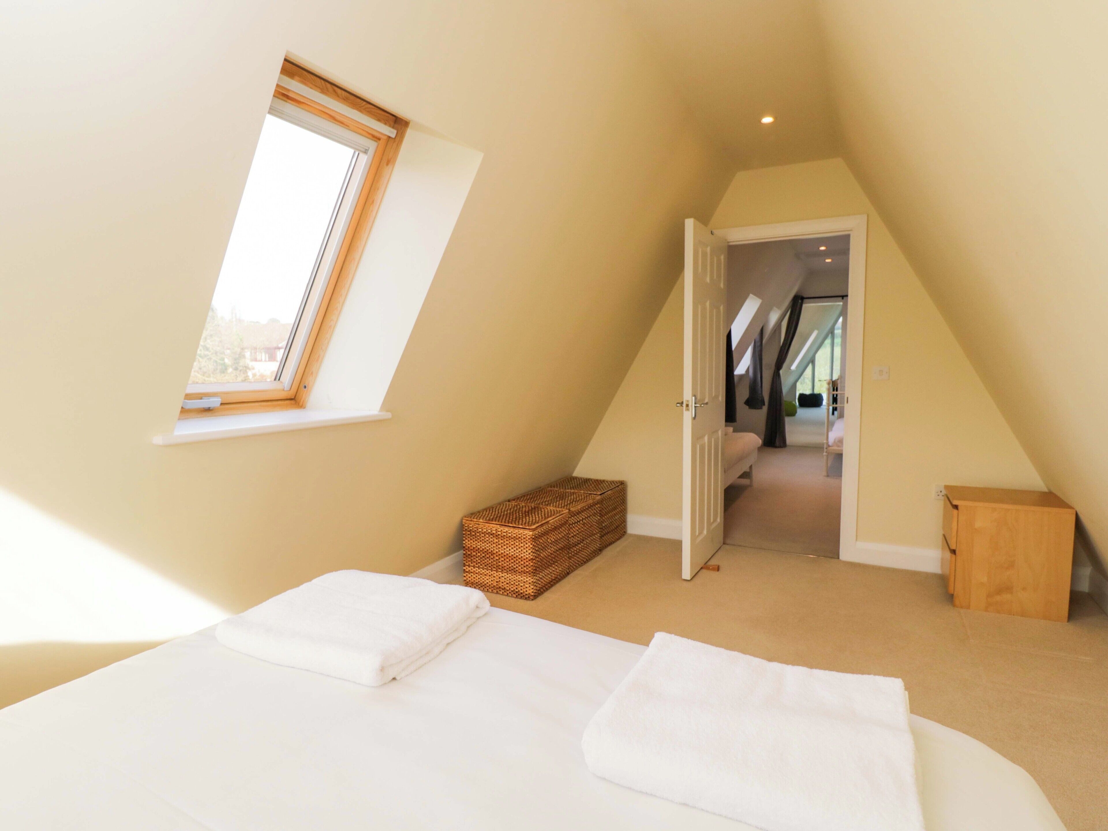 5 多间卧室、特色装修、特色家居、免费 WiFi