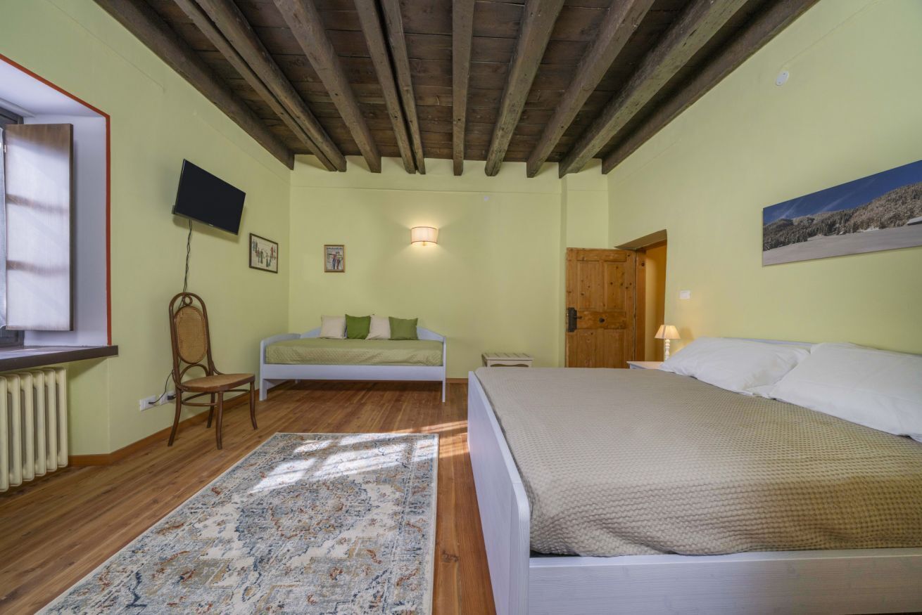 2 bedrooms