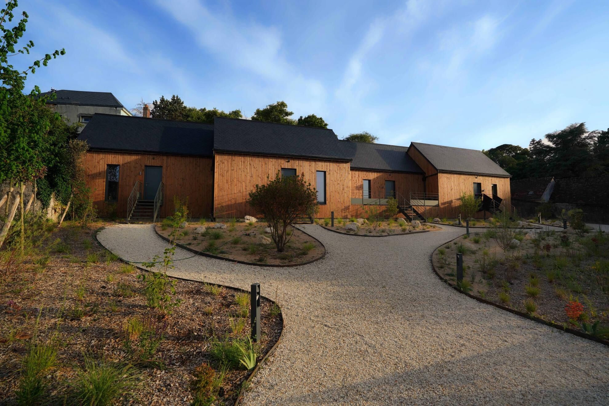 المنشأة من الخارج