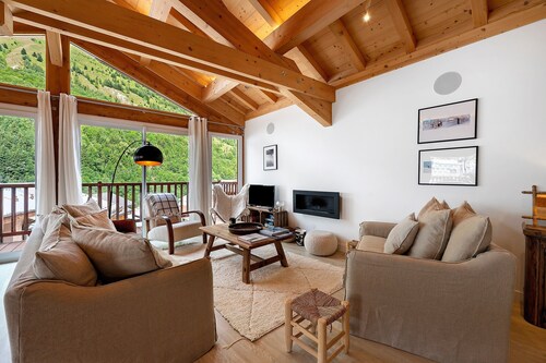 Chalet Villarenger Belleville – Your Alpine Retreat
