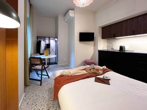 Iron/ironing board, WiFi, bed sheets - Gino Studio - Metro M1 - Rembrandt 45 (Milan)