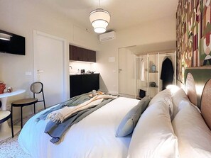 Iron/ironing board, WiFi, bed sheets - Vitrail Studio - Metro M1 - Rembrandt 45 (Milan)