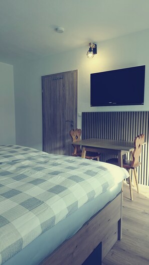 2 室のベッドルーム、WiFi、ベッドシーツ