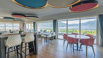 Desayuno buffet incluido todos los días